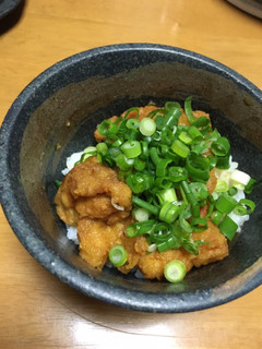 唐揚げ丼☆オイスターソースが隠し味^_^-レシピのメイン写真