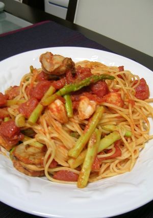 シーフードとアスパラのトマトソースパスタ-レシピのメイン写真