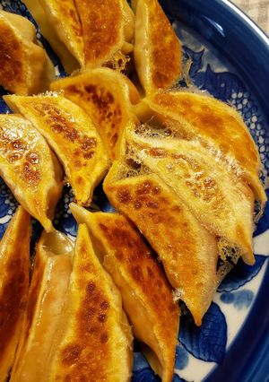 納豆肉味噌で、キムチギョウザ-レシピのメイン写真