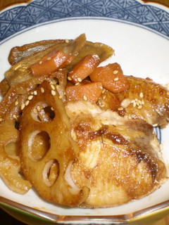 ぶりと根菜のピリ辛照り焼き-レシピのメイン写真