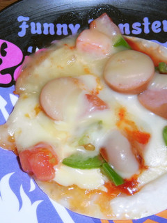 みんなでわいわい餃子の皮ピザ-レシピのメイン写真