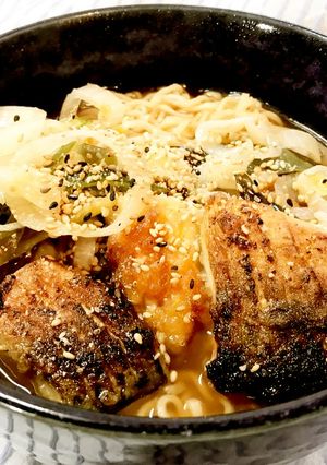 カリッと揚げ鯖たっぷり長ネギのせラーメン-レシピのメイン写真