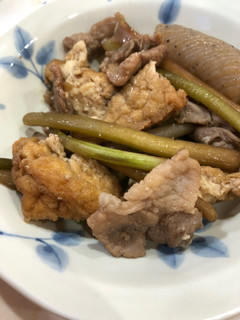 ツワブキと豚肉の煮物-レシピのメイン写真