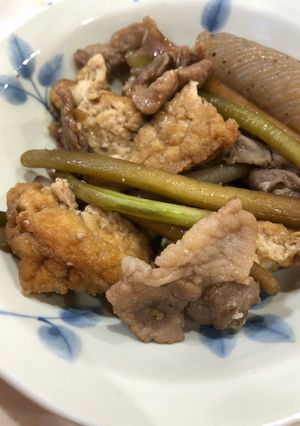 ツワブキと豚肉の煮物-レシピのメイン写真