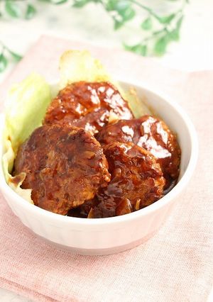 簡単！煮込まない☆煮込み風玉葱ハンバーグ-レシピのメイン写真