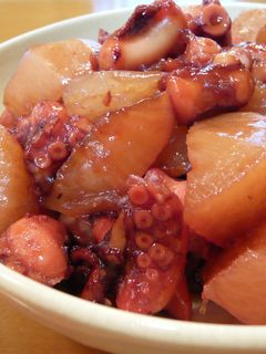 ☆-炊飯器で-☆ タコと大根の煮物-レシピのメイン写真