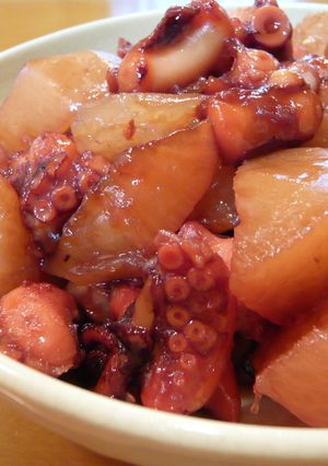 ☆-炊飯器で-☆ タコと大根の煮物-レシピのメイン写真