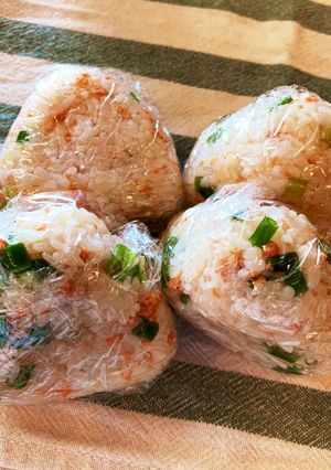 *子供が喜ぶ♡鮭おにぎり*-レシピのメイン写真