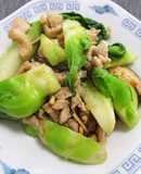 蕾菜（四川児菜）と鶏肉の炒めもの