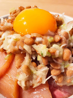 ブリ漬け納豆丼-レシピのメイン写真
