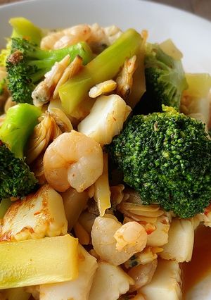 ピリ辛☆海鮮とブロッコリーの辛味炒め-レシピのメイン写真