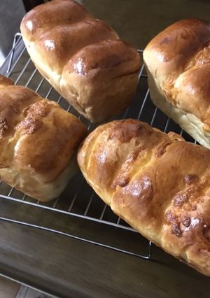 100均型でつくるふんわりハムマヨパン-レシピのメイン写真