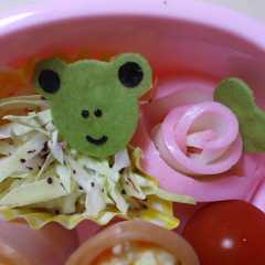 รูปของ お弁当シートでカエルくん☆　キャラ弁