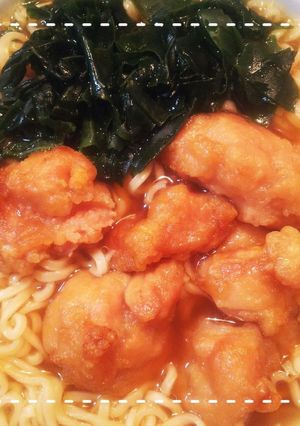 市販ラーメンと惣菜で！からあげラーメン-レシピのメイン写真