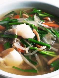 元気になるタラとモヤシ、ニラのスープ-レシピのメイン写真