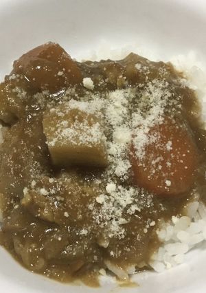 カレーに粉チーズかけるだけ！-レシピのメイン写真
