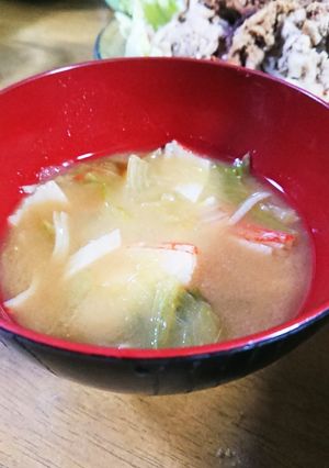 簡単☆レタスとカニかまのお味噌汁-レシピのメイン写真
