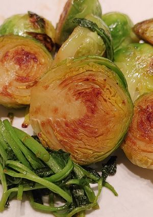 お弁当に♪芽キャベツの柚子胡椒炒め-レシピのメイン写真