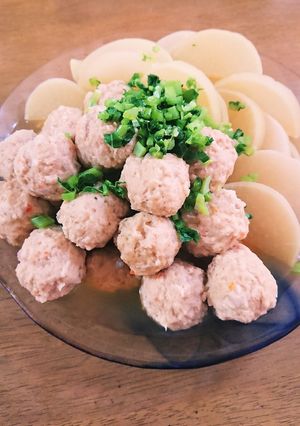簡単☆つくね団子と大根の煮物-レシピのメイン写真