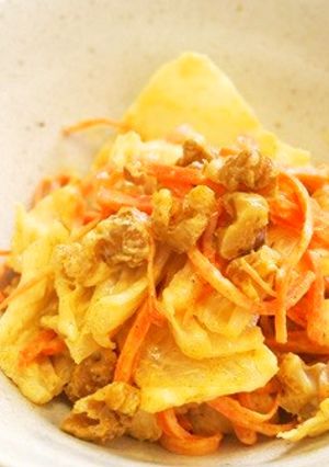 白菜・にんじん・クルミのカレー粉マヨ和え-レシピのメイン写真