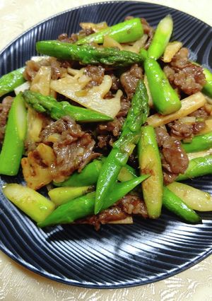 牛肉とアスパラのオイスター炒め-レシピのメイン写真