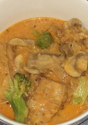 豚バラ肉とブロッコリーのトマトクリーム煮-レシピのメイン写真
