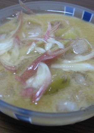 ナスとみょうがの冷たいミソスープ-レシピのメイン写真