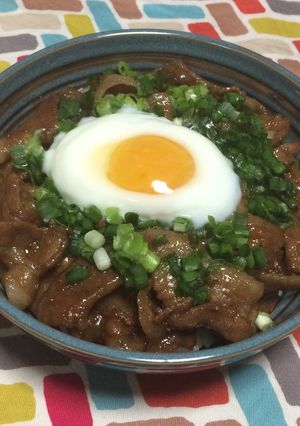 超簡単☆甘辛！激うま青ねぎ温玉豚バラ丼♫-レシピのメイン写真