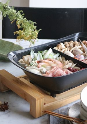 きのこと海鮮たっぷりの薬膳火鍋-レシピのメイン写真