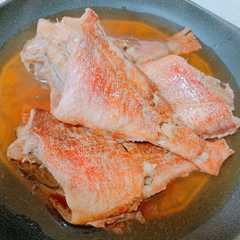 รูปของ 我が家の赤魚の煮付け○＊