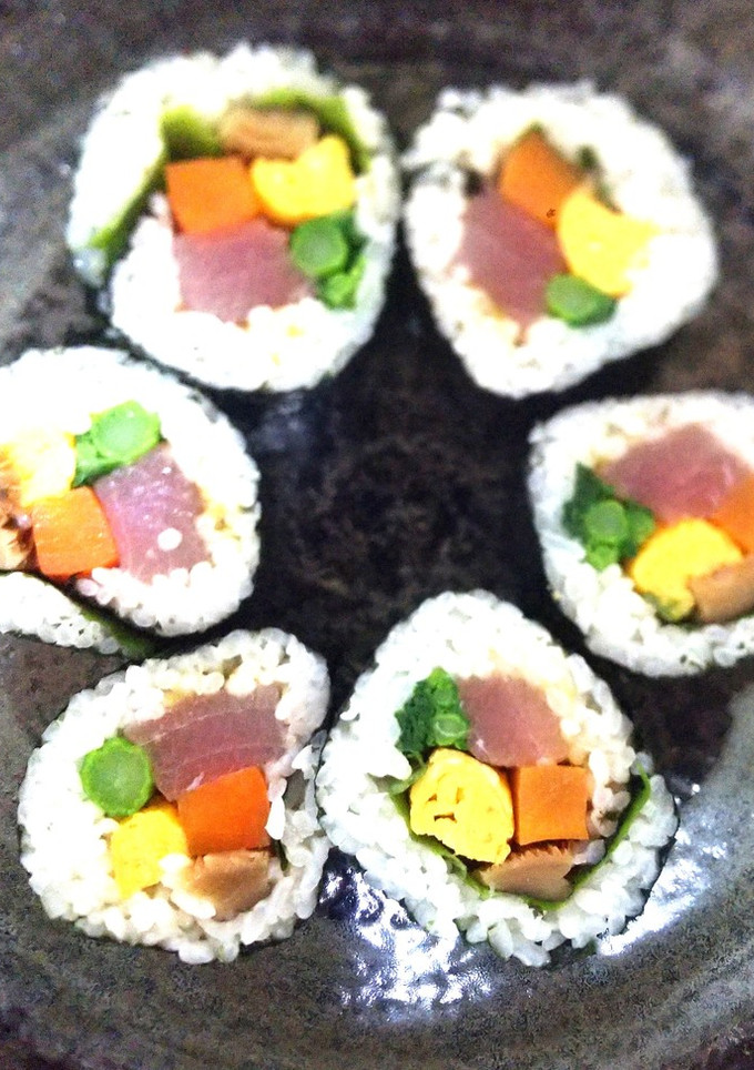 ビン長と菜の花との太巻き♪-レシピのメイン写真