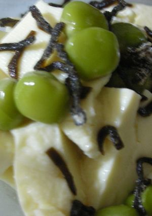 塩昆布とエンドウ豆の冷奴-レシピのメイン写真
