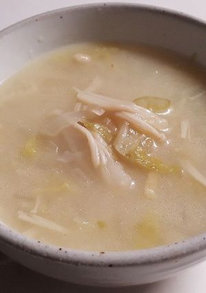 白い野菜スープ(白菜セロリ玉ねぎ大根…)-レシピのメイン写真