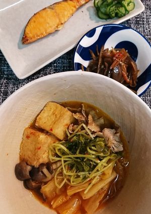 たっぷり豆苗豚キムチ煮-レシピのメイン写真