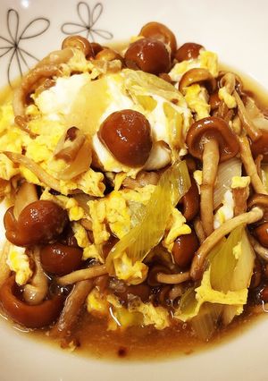 お通じにもよし♪株とりなめこの卵とじ-レシピのメイン写真