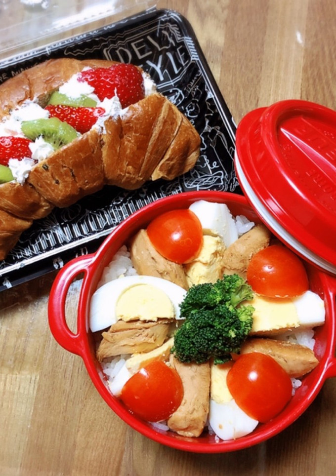 お弁当ささみの照り焼き丼とフルーツサンド-レシピのメイン写真