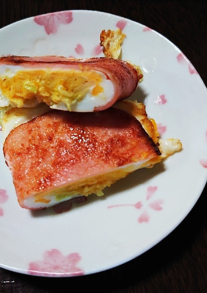 お好み焼き風、半月ハムエッグ-レシピのメイン写真