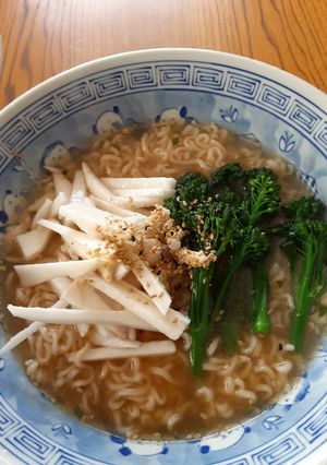 サッポロ一番ごま味　春ラーメン-レシピのメイン写真