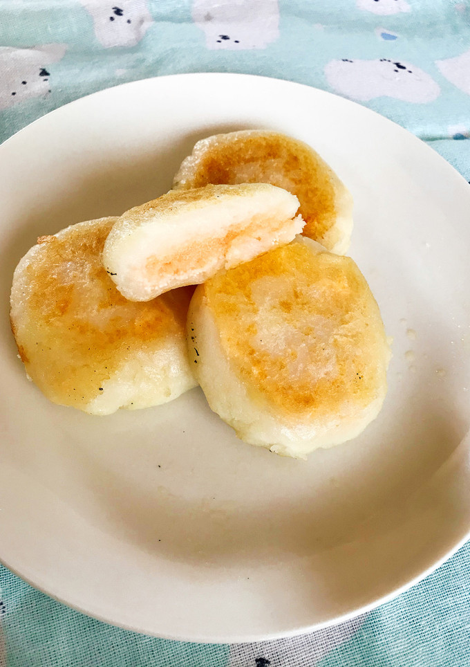 たらこクリームチーズソースinいももち-レシピのメイン写真