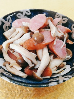 レンジだけ☆茸とウインナーの醤油ドレ蒸し-レシピのメイン写真