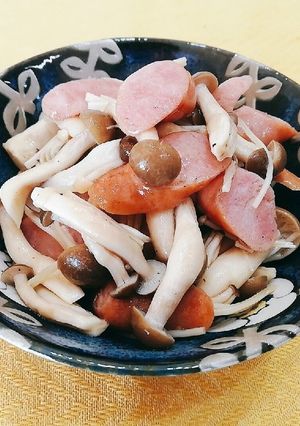 レンジだけ☆茸とウインナーの醤油ドレ蒸し-レシピのメイン写真