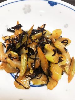 ★簡単★セロリの塩昆布炒め-レシピのメイン写真