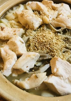 鶏肉と白菜の赤味噌＆胡麻うどん鍋-レシピのメイン写真