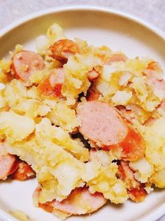 じゃがいもとソーセージのカレー炒め-レシピのメイン写真