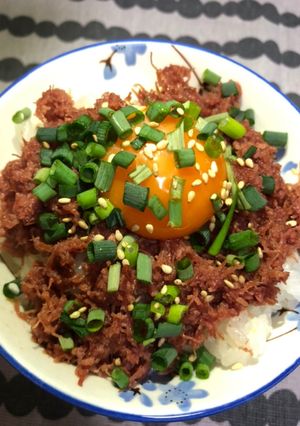 味付け要らずのコンビーフ丼-レシピのメイン写真