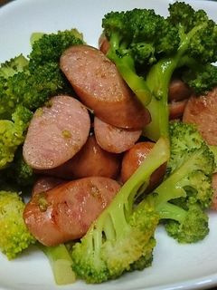 ブロッコリーとウインナーの炒め物-レシピのメイン写真