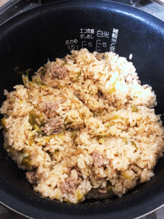 炊飯器で作る セロリの炊き込みご飯-レシピのメイン写真