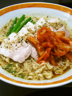 サッポロ一番ごま味ラーメン蒸し豚乗っけ-レシピのメイン写真