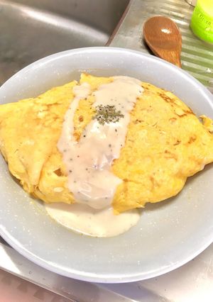 重力を利用!?簡単オムライスシーザー味-レシピのメイン写真
