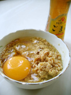 ごま油の香りが幸せ♡ 納豆卵かけご飯-レシピのメイン写真